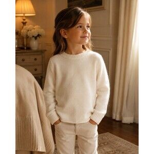 Crewcuts by J.Crew girls sweater in 100% cashmere. Soft ivory knit, size 4-5.